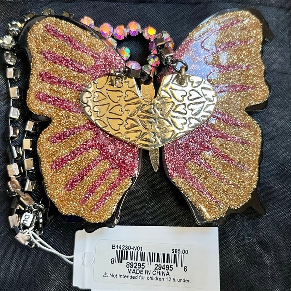 Betsey Johnson Butterfly Pendant Necklace B14230-N01 - Picture 2 of 3